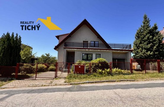 Prodej, pěkný rodinný dům se zahradou Červený Kostelec